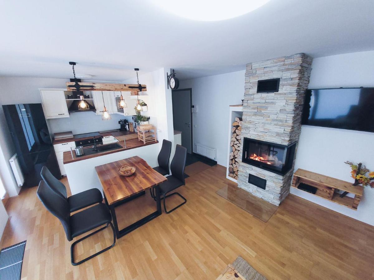 Apartma M&J Mojstrana Luaran gambar
