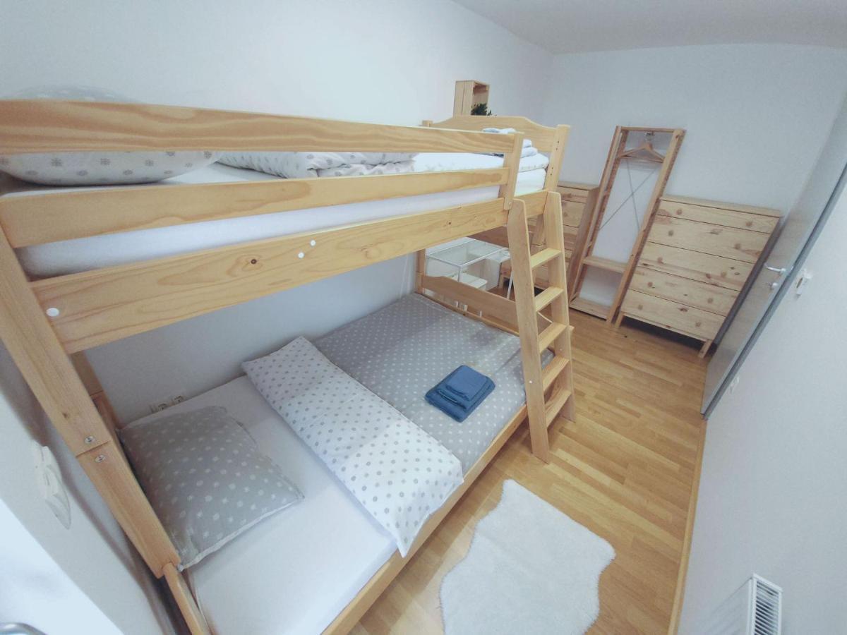 Apartma M&J Mojstrana Luaran gambar