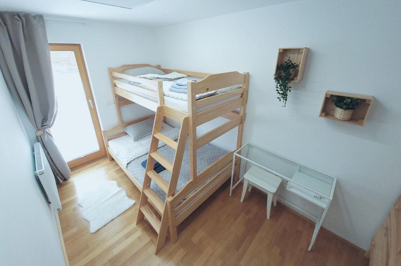 Apartma M&J Mojstrana Luaran gambar