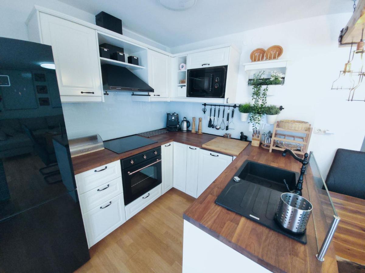 Apartma M&J Mojstrana Luaran gambar