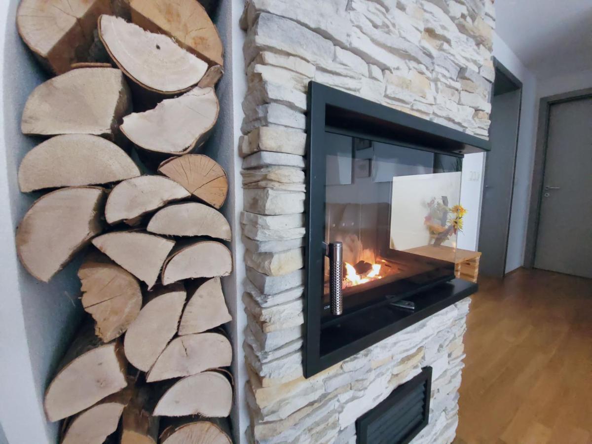 Apartma M&J Mojstrana Luaran gambar